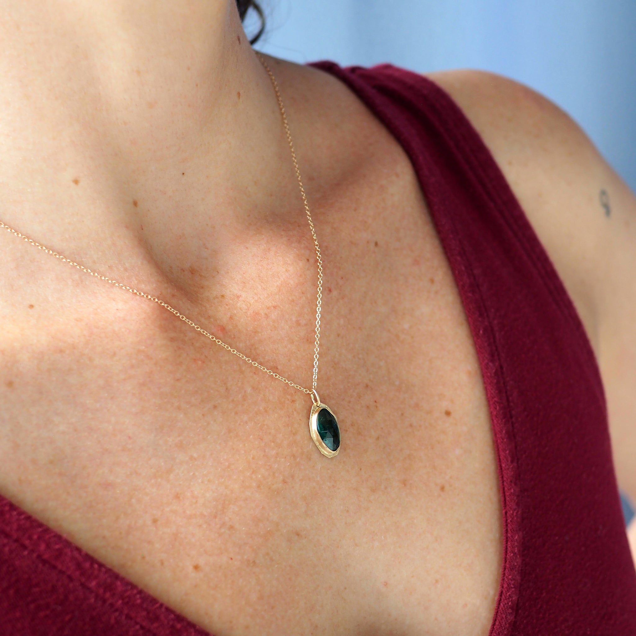 Blue Tourmaline Dive Necklace – BRITTA AMBAUEN